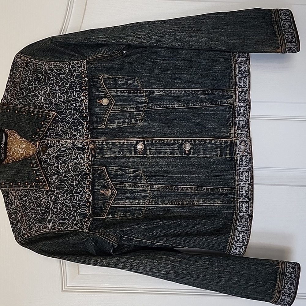 Gordon James Women's Embroidered Western studded Jacket